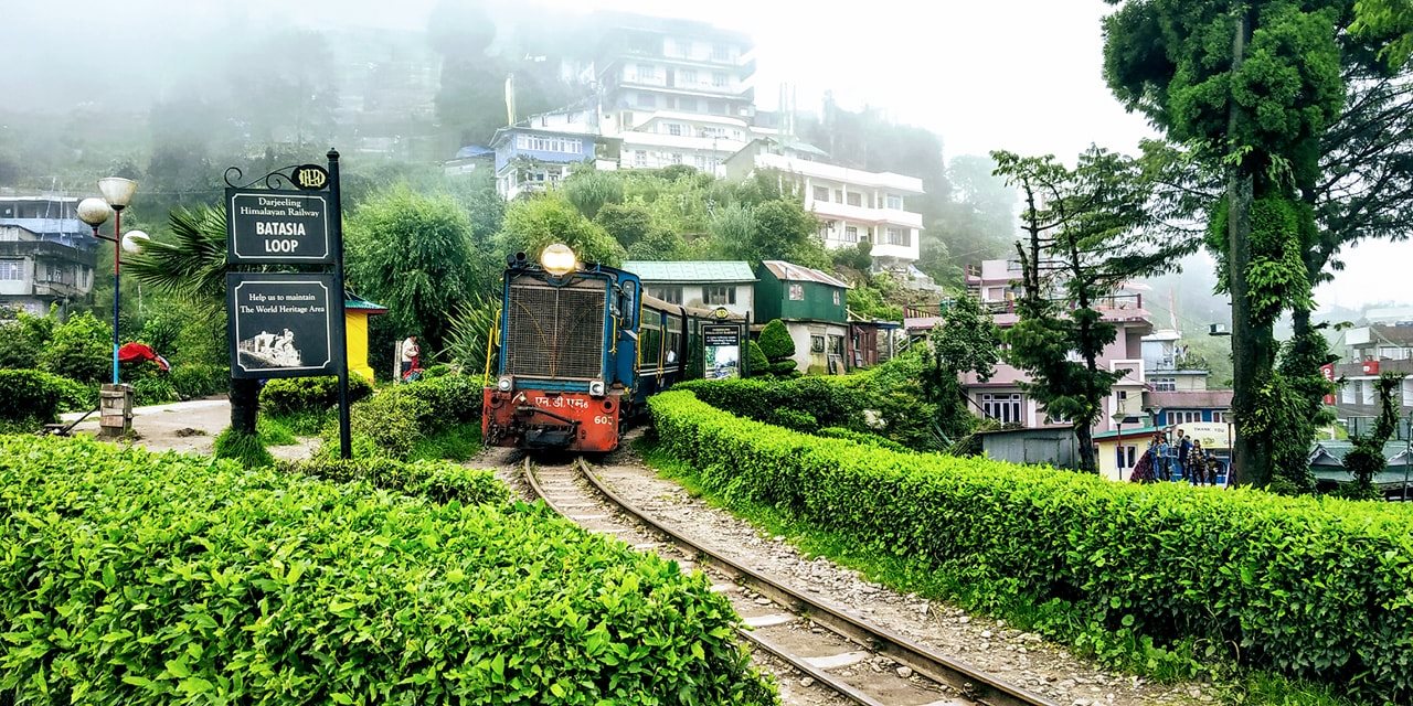 Read more about the article Places to visit in Darjeeling – 3 nights 4 days travel itinerary