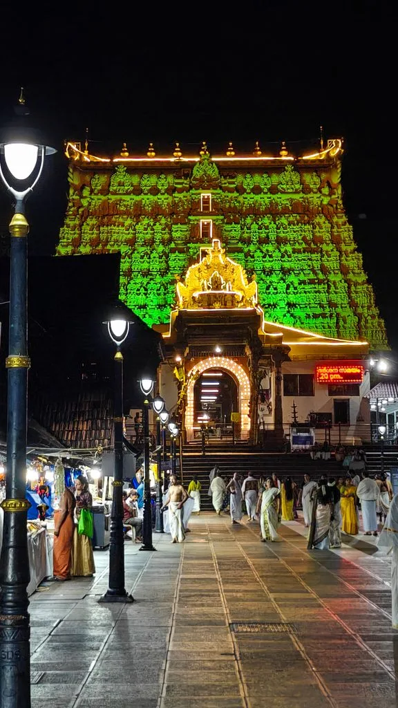 Padmanabhaswamy Temple gopuram at dawn, Trivandrum